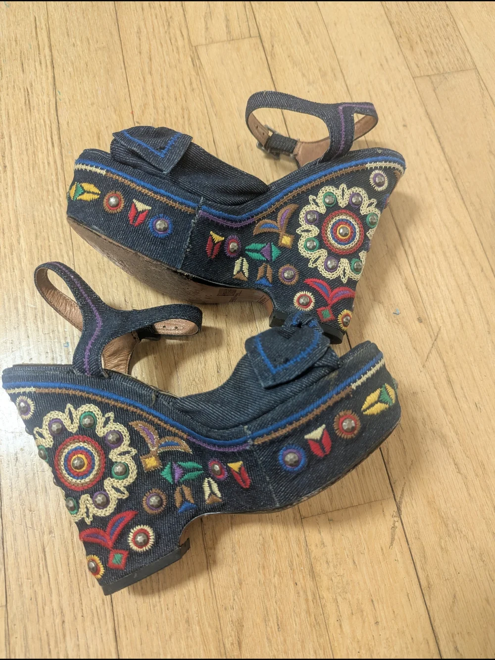 Sam Edelman Rylee Dark Blue Embroidered Denim Platform Sandals 4.5 5